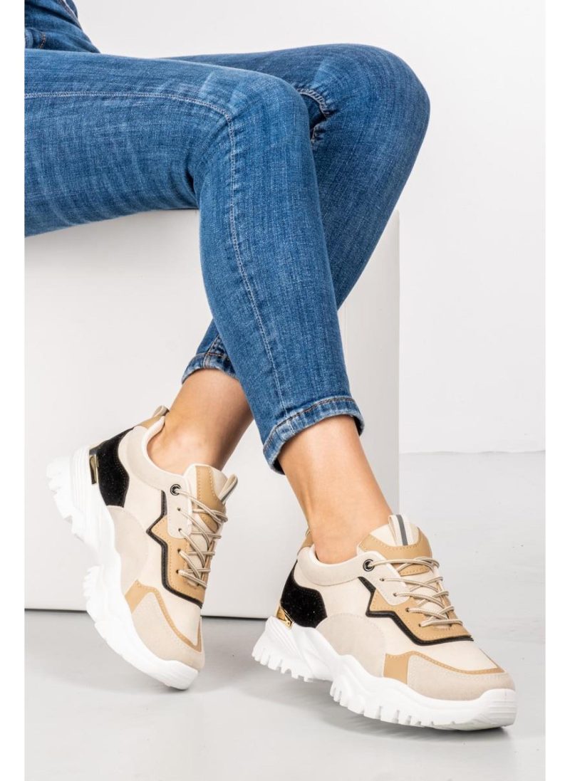 Chunky Snealers με χρυσή λεπτομέρεια